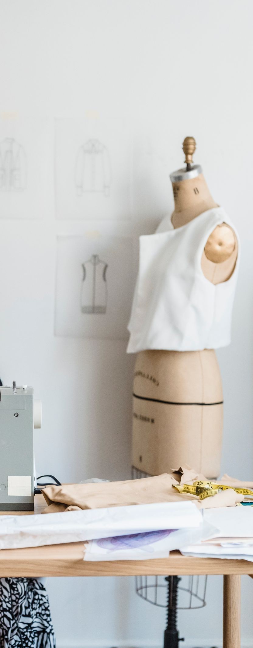 Maniquí de sastre en el taller